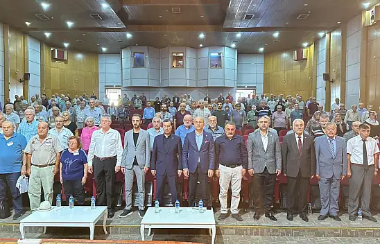 Var mı yan bakan! Kayseri'de 33 yıldır değişmeyen başkan, 3 yıllığına yeniden seçildi