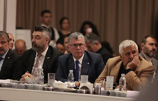 Yönetimde kriz yaşanmıştı! MHP ile Kayseri Ticaret Odası arasında buzlar eridi mi? Dikkat çeken fotoğraf