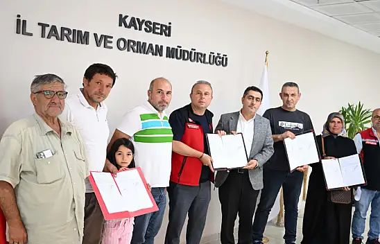 Yüzleri güldüren imzalar Müdürlükte atıldı!