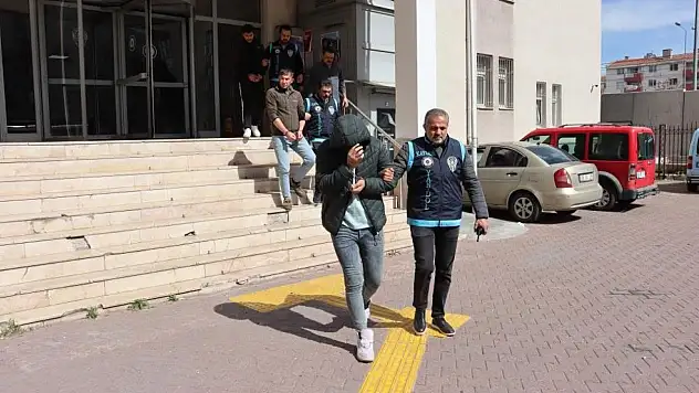 260 bin TL dolandırmışlardı...