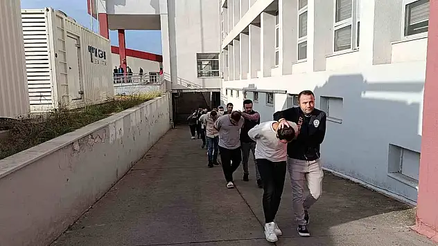 Mağdurlara 'Sizi dolandırdım, hakkınızı helal edin' mesajı attılar