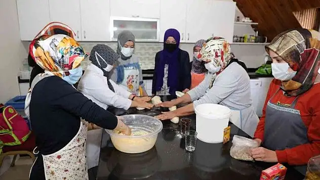 'Talas'ın kurslarına severek geliyoruz'