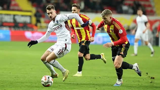 10 kişi kalan Kayserispor pes etmedi ama...