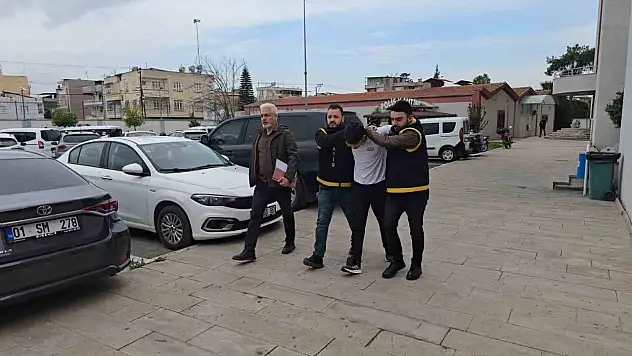 1,2 milyonluk altın çaldılar
