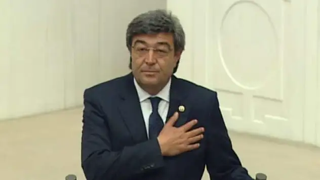 1200 Suriyeli'nin Kayseri'de iş yeri açmasına ekmek kuyruklu gönderme...