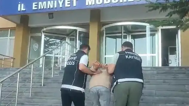 Aranan zehir taciri yakalandı: Bakın kaç yıl cezası var