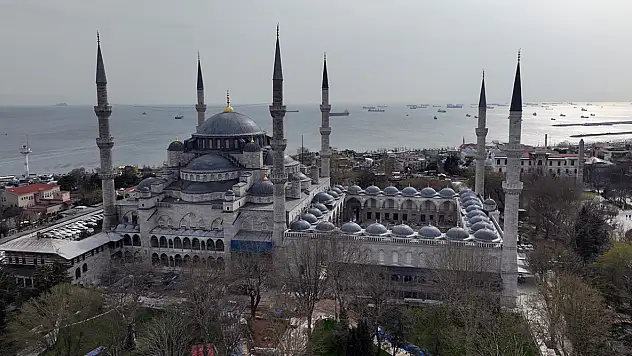 15 Ağustos 2023 Salı günü Kayseri ilimizde ezan vakitleri