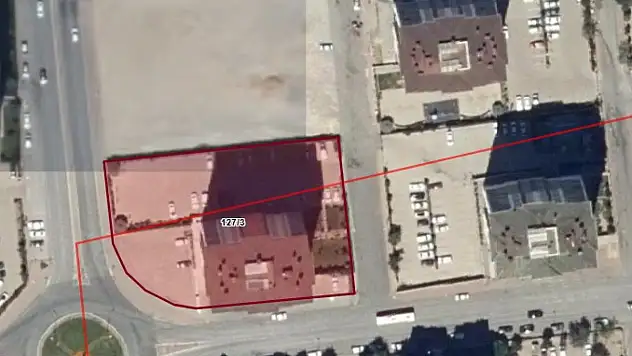 2,4 milyon TL değerindeki daire icradan alıcı bekliyor