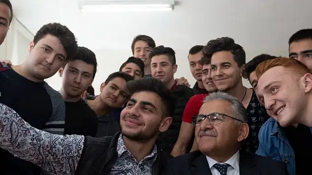 2,5 milyon öğrenci tercih yapacak! Büyükkılıç'tan üniversite adaylarına çağrı