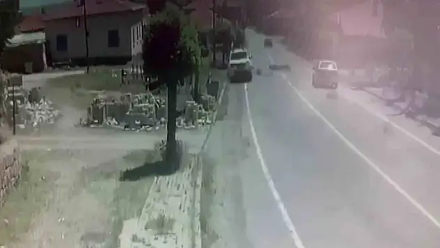 2 çocuğun öldüğü feci kazanın güvenlik kamerası görüntüleri ortaya çıktı
