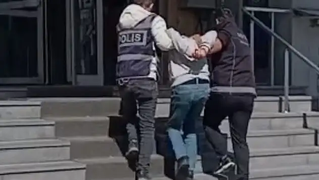 20 yıl hapisle aranan şahıs kıskıvrak yakalandı