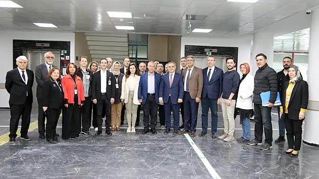 20 yıldır hizmet veriyordu, Hayırsever Özkaya tarafından yenilendi