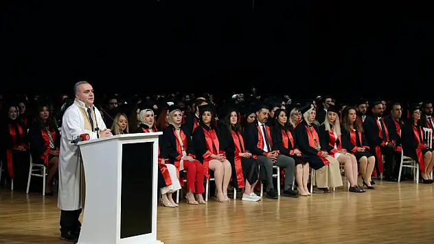 250 öğrenci için mezuniyet sevinci!