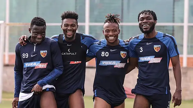 28 futbolcu oynadı...