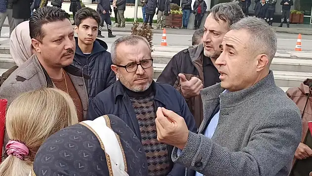 '3-5 kişilik bir zümrenin kontrolünde' diyen Kahramanmaraş Milletvekili böyle isyan etti: Kayseri gibi maalesef..!