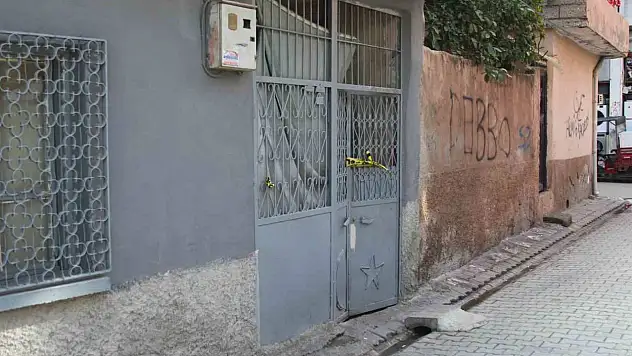3 çocuk annesi eşini öldürdü