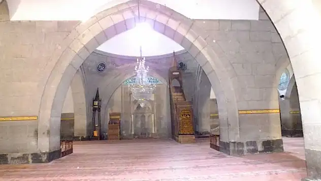 30 Temmuz 2023 Pazar günü Kayseri ilimizde ezan vakitleri