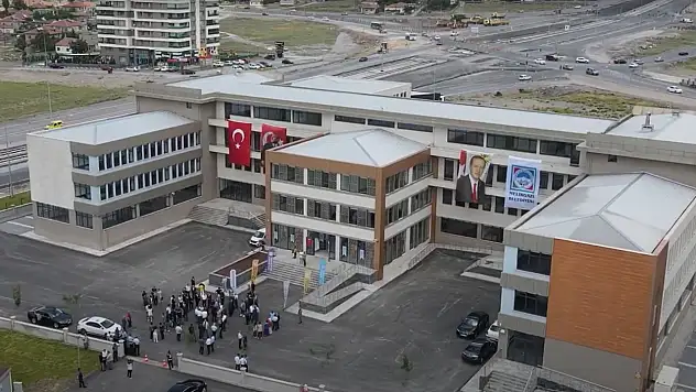 6. sınıf öğrencisi Erva'yı trafik kazası hayattan kopardı!