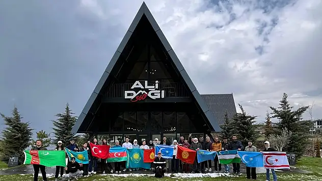 6 Türk devletinin öğrencileri Kayseri'de bakın neden buluştu