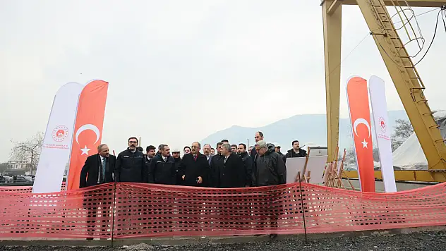 7 bin 275 konutun kuraları çekildi