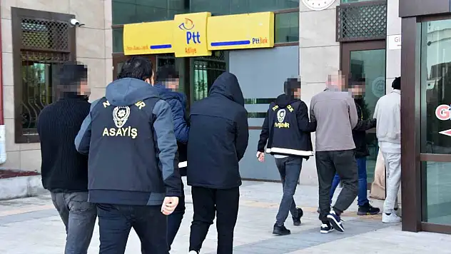 Sahte polisler yakalandı!