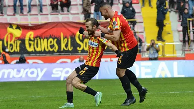 Abdulkadir Parmak siftah yaptı