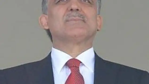  ABDULLAH GÜL: 'DÖRT BAKANI DERHAL YÜCE DİVAN'A GÖNDERİRİM'