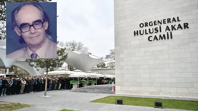 Acı haberi Başkan Büyükkılıç duyurdu! Kayserili profesör hayatını kaybetti