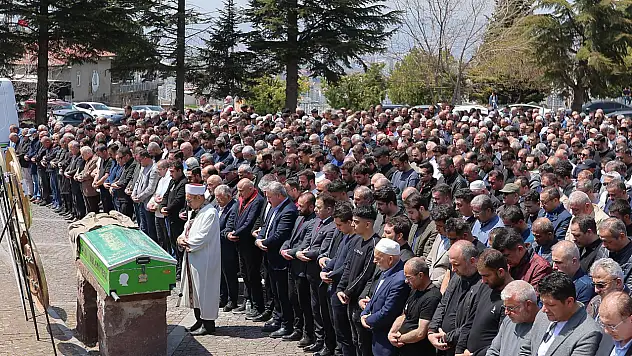 Acı haberiyle iş dünyasını üzen Kayserili sanayici son yolculuğuna uğurlandı