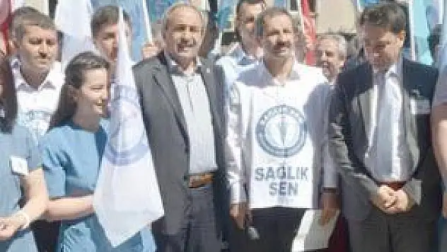 'ACİLEN ŞİDDET ÖNLEYİCİ, CAYDIRICILIĞI YÜKSEK HUKUKİ YAPTIRIMLAR HAYATA GEÇİRİLMELİDİR'