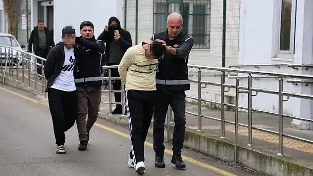 'Baygaralar' çetesinin 2 firari üyesi çiftlik evinde yakalandı