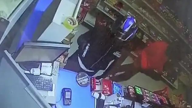 Adana'da 10 dakika arayla 2 silahlı soygun!