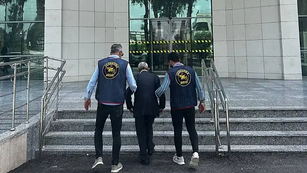 Aranan 10 hükümlü jandarmadan kaçamadı