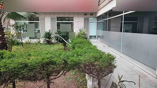 52 yaşındaki adam 8. kattan düştü