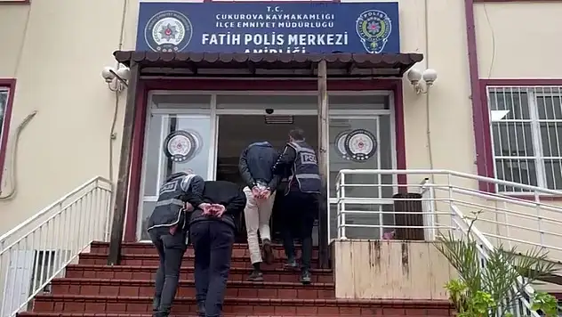 Çocuğu darbeden şüpheliler tutuklandı