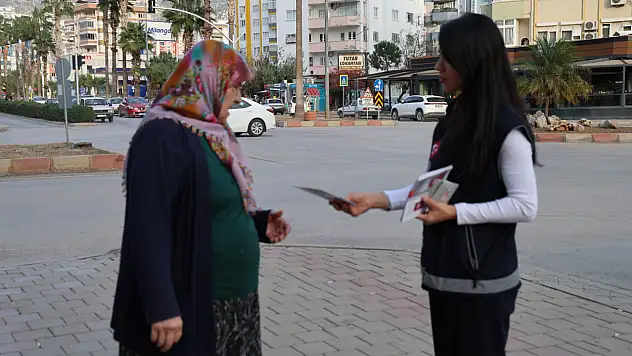 Adana'da kadınlar bir kez daha bilgilendirildi! KADES uygulaması tanıtıldı