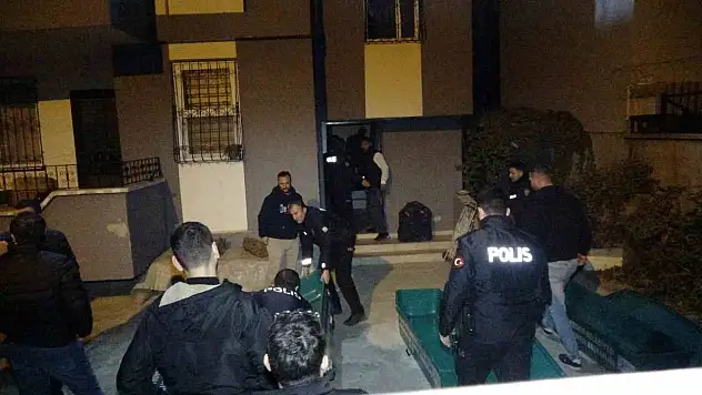 Baba, çocuklarını öldürüp hayatına son verdi