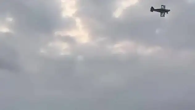 'Benimle evlenir misin?' teklifine 'evet' dedi, uçak düştü!