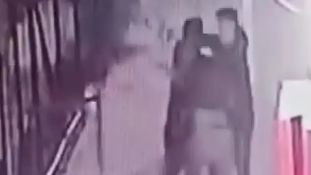 Adana'da lise öğrencilerine saldırı