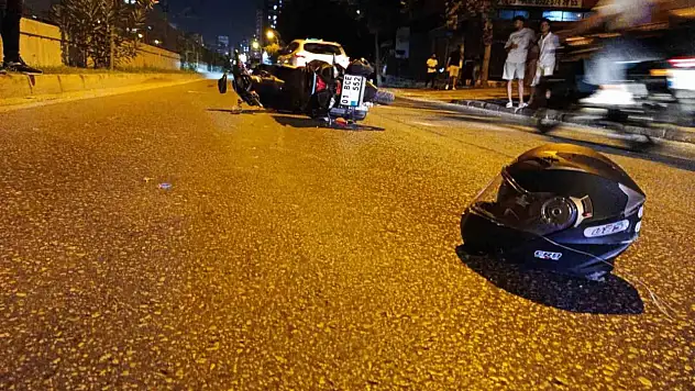 Motosiklet ile otomobil çarpıştı: 1 ölü, 1 yaralı