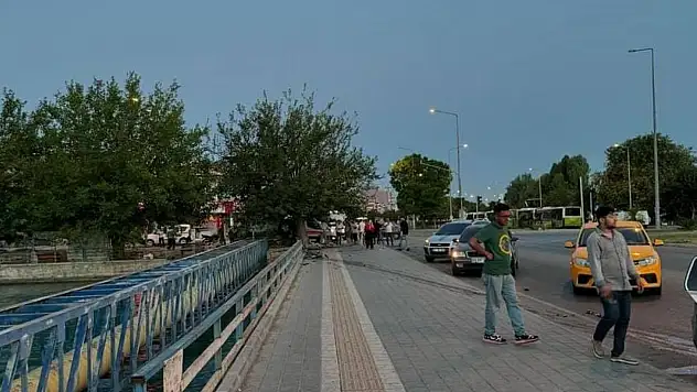 Feci kaza: 1 öldü, 1 yaralı