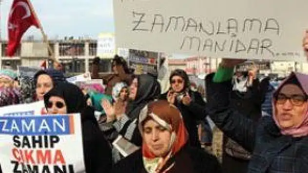 ADLİYE ÖNÜNDE ADALET İSTEDİLER!