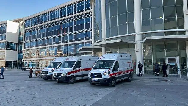 Adliyede dava sonrası kavga! 5 kişi yaralandı