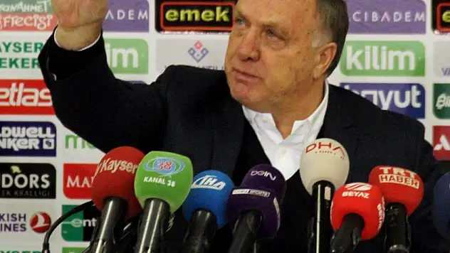 Advocaat: &quotNasıl devam edeceğimizi düşünmeliyiz&quot