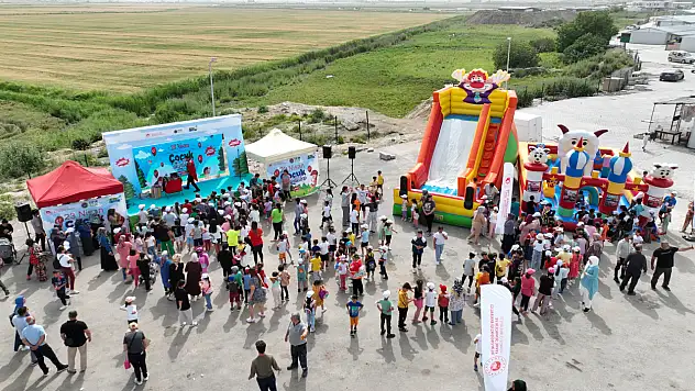 Afetzede çocuklar gönüllerince eğlendi