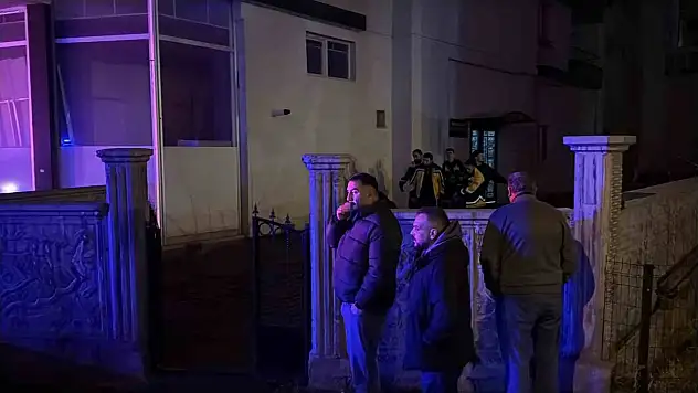 Ağabeyini ve babasını öldüren zanlı tutuklandı