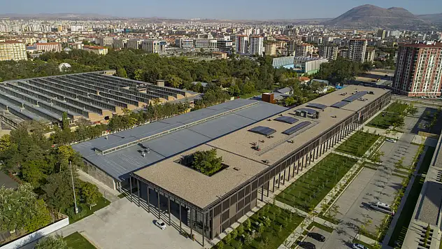 AGÜ'de Daire Başkanı konferans verecek!
