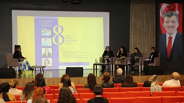 AGÜ'de 'İlham Veren Güçlü Kadınlar' Konulu Panel