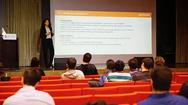 AGÜ'de Mezun Adayı Öğrencilere CV Hazırlama Semineri