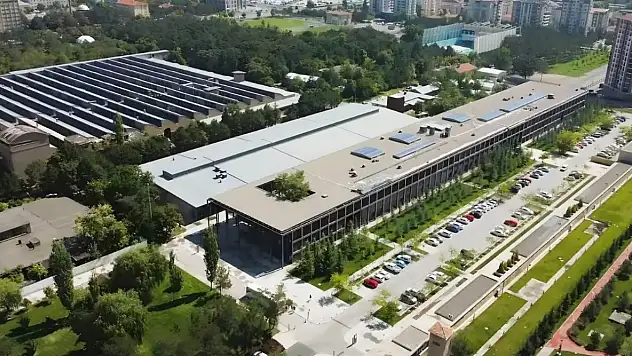 AGÜ, devleri geride bıraktı 8. oldu!